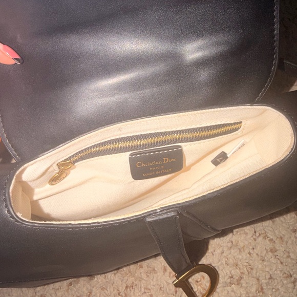 Fashion Inspired shoulder bag w/strap - Picture 4 of 7